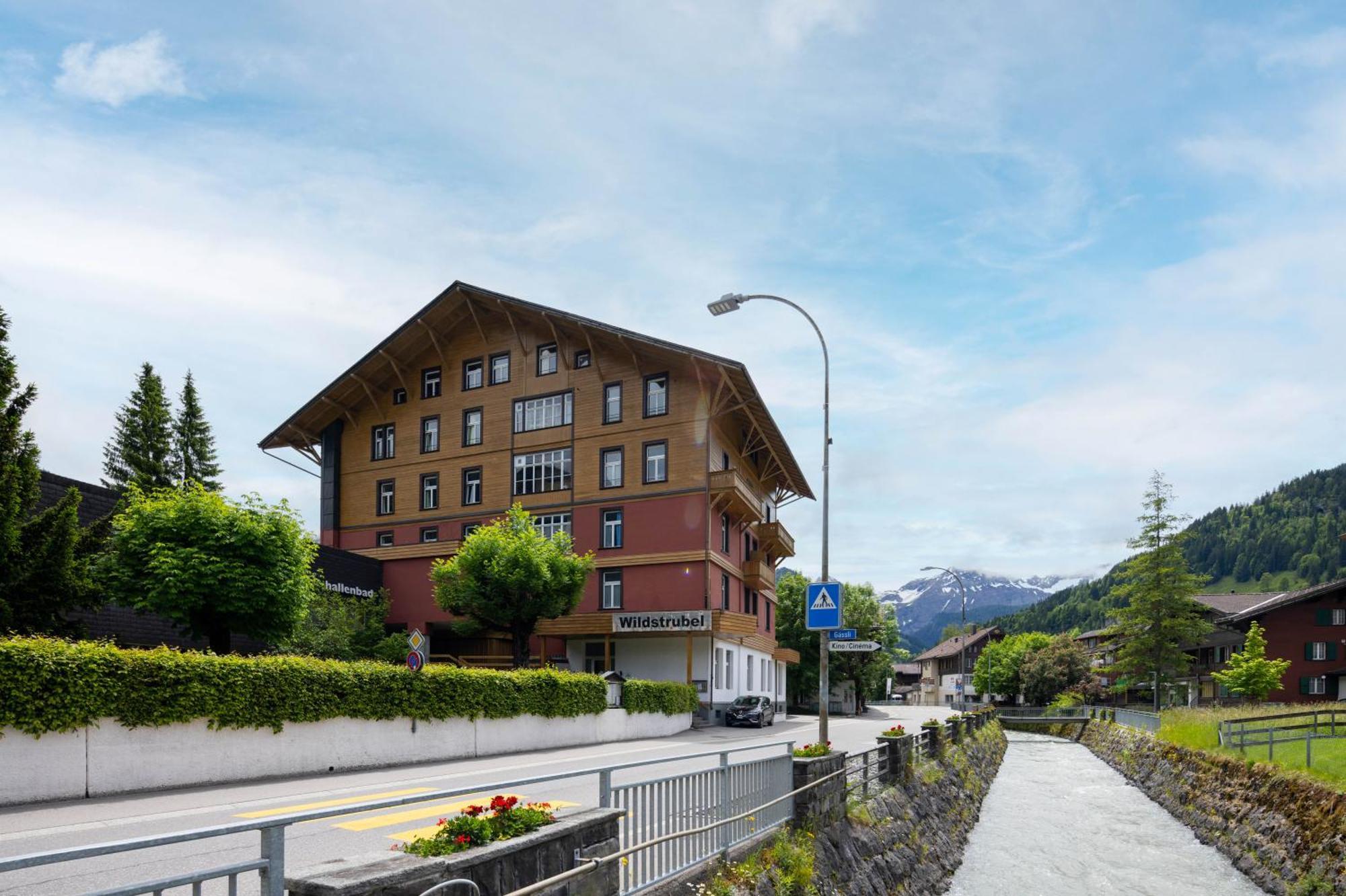 Sporthotel Wildstrubel Lenk Exterior foto